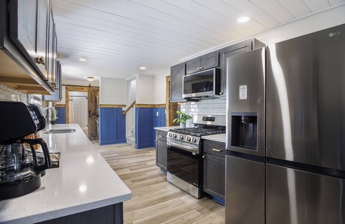 Lakeside House | Marina Breeze Cottage
