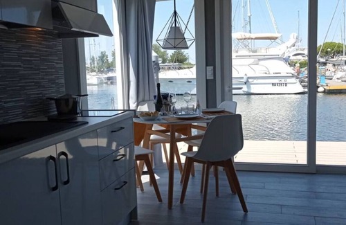 Lido degli Estensi Boat Rental | Marina degli Estensi Floating Resort Comacchio