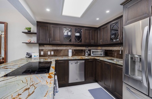 Bajio Apartment | Marina Residences 2 bed + 2 bath pool & canal view