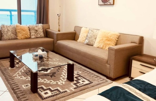 Dubai Media City Apartment | Marina view spacious 3bedroom family friendly unit princess marina 56 floor