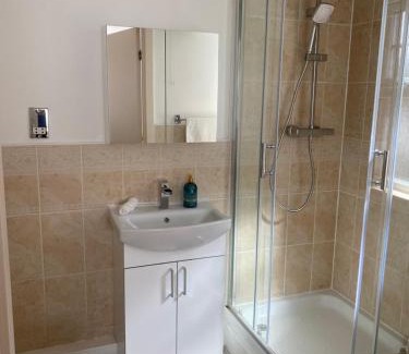 Trafford Apartment | Marine Viewing 2 bedrooms flat
