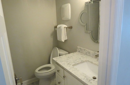 Biltmore Beach Condo | Mariner East - 2nd Floor End Unit , beach front - Family Complex - sleeps 4