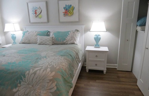 Biltmore Beach Condo | Mariner East - 2nd Floor End Unit , beach front - Family Complex - sleeps 4