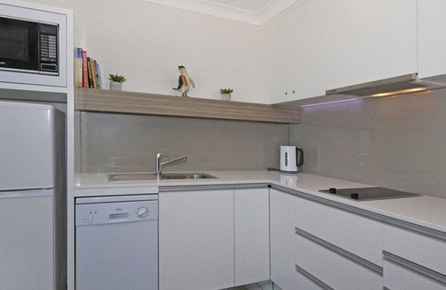 Mollymook Apartment | Mariners 5 - High quality apartments opposite Mollymook Beach and Beachside Golf Course