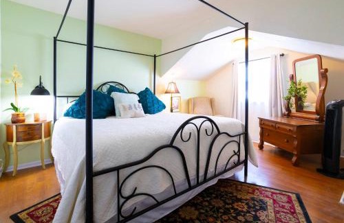Kerrville Apartment | Mariposa Monarch - Walk to River
