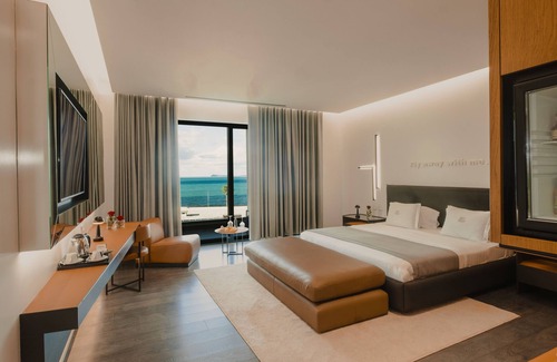 Vlore Resort | Maritim Marina Bay Luxury Resort