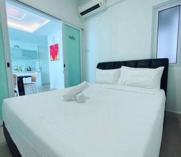 George Town Apartment | Maritime Suite Duplex 3Bedroom at George Town by Uptrend Home Management
