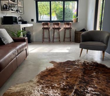 Piet Retief Apartment | Market on 5