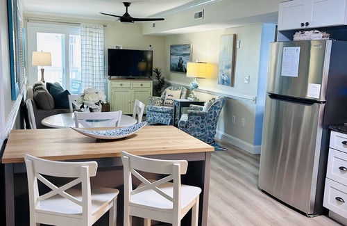 Ash Condo | Marley Cove: Beautiful Condo in Cherry Grove, NMB Just Steps from the Shore