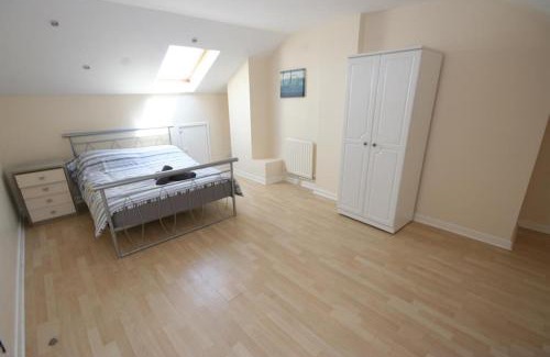 Wallasey Apartment | MARLEY MANSIONs APARTMENTS - KING ST REF : 10/3