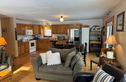 North Troy House | Marlin's Way