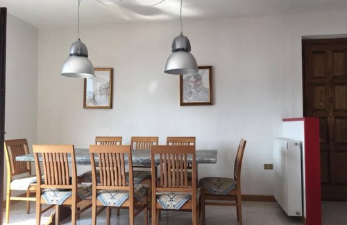 Torbole sul Garda House | MAROCCHE APARTMENT, SURROUNDED BY NATURE WITH A VIEW OF LAKE GARDA