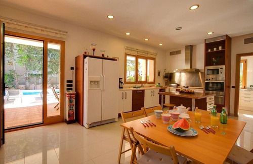 Puerto de Pollensa Villa | Marquesa - Four Bedroom Villa, Sleeps 8