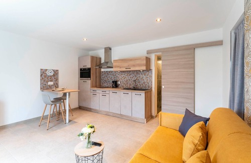 Beaucaire Apartment | Marquet Studio with Shared Garden – Peace, Comfort, and Provençal Charm in Beaucaire