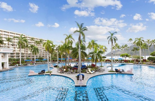 Lihue Resort | Marriott Kauai Beach Club Oceanfront Room, Guest portion of 1 bedroom!