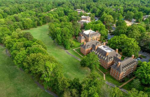 Williamsburg Hotel | Marriott's Manor Club at Ford's Colony