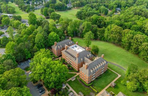 Williamsburg Hotel | Marriott's Manor Club at Ford's Colony