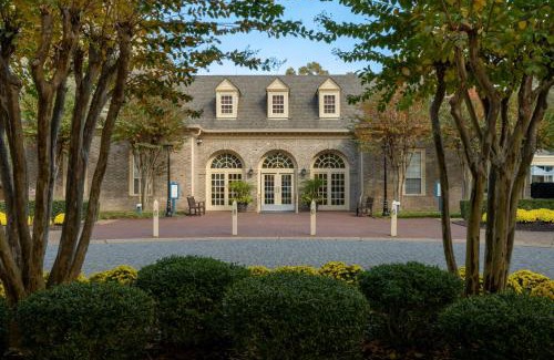 Williamsburg Hotel | Marriott's Manor Club at Ford's Colony