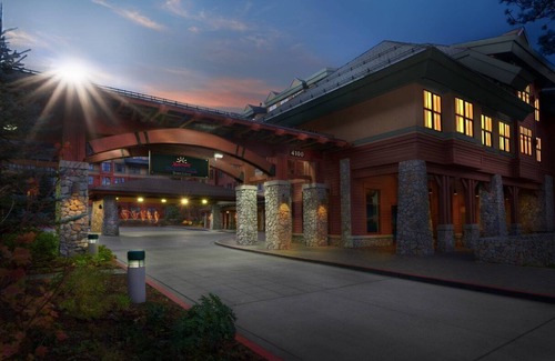 South Lake Tahoe Condo | Marriott's Timber Lodge - 1 bedroom Villa with living area and full kitchen.