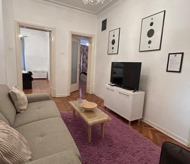 Kosancicev Venac Apartment | Marshal Urban Downtown apartment
