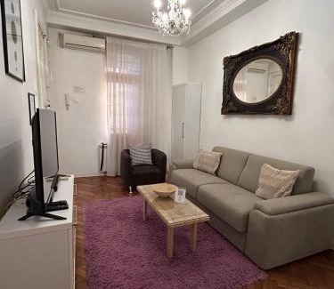 Kosancicev Venac Apartment | Marshal Urban Downtown apartment