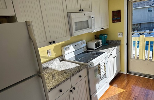 Myrtle Beach Cottage | Marshland Beach Paradise