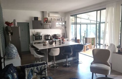 Martigues Apartment | Martigues, a few minutes' walk from the town center *COSY*FREE WIFI*CALM