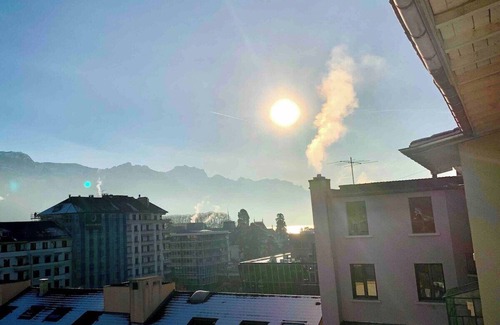 Annecy Old Town Apartment | Martine a Annecy parking vue magnifique