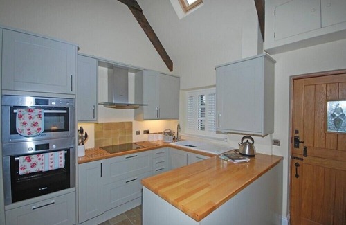 Alnmouth Cottage | MARTINS COTTAGE, romantic, country holiday cottage in Alnmouth