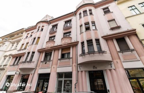 Terezvaros Apartment | Marton's Dessewffy Apartments