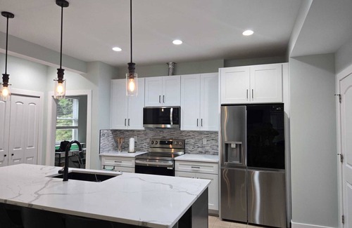 Logan House | Marvelous 4-bedroom house with Hot tube and swimming pool in charming Logan