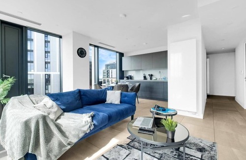 The Westside Apartment | Marvelous City View! 24-Hour Gym| Cinema room
