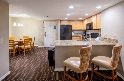 Survey Creek Condo | Marvelous Club Wyndham Palm-Aire, 2 Bedroom Condo