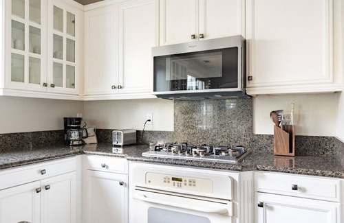 San Ramon House | Marvelous San Ramon 4BR w/Patio, nr Sports & Playgrounds, by Blueground