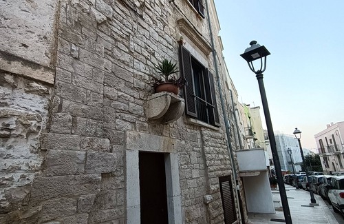 Bisceglie House | Mary's Niche