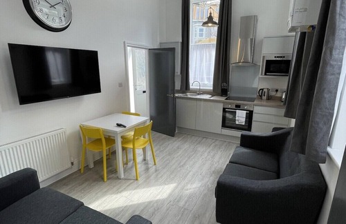 Plymouth Apartment | Marylebone by Pureserviced