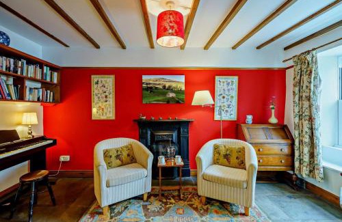 Hawes House | Marys Cottage