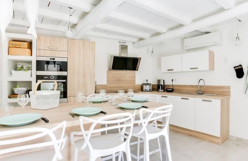 Paradou House | Mas Adrien, Pretty house with swimming pool, for 8 people