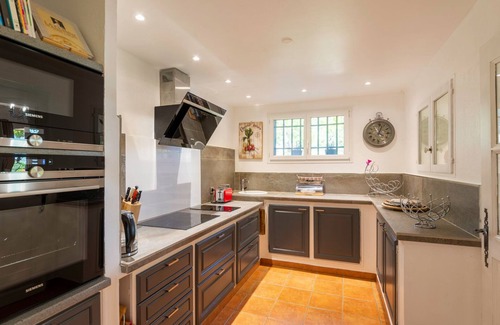 Murs House | Mas de Murs - A beautiful 5 bedroom house in the heart of the Luberon.