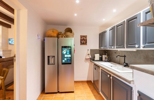 Murs House | Mas de Murs - A beautiful 5 bedroom house in the heart of the Luberon.