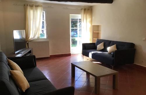 Loriol-du-Comtat House | Mas de Papé