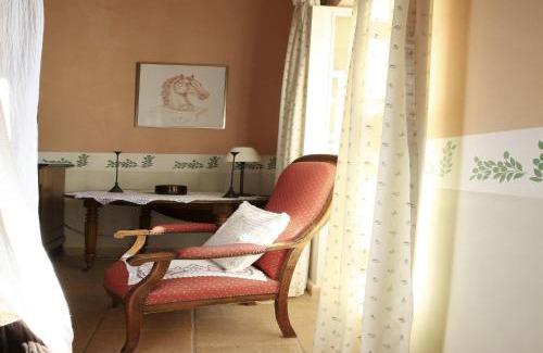 St.-Remy-de-Provence Bed & Breakfast | MAS DES FIGUES -très calme- Certifié Biologique FRBio10-Parc Naturel écologique vivant- piscine 12x6-Copieux brunch paysan méditerranéen du jardin cuisine maison huile d'olive-Agritourisme-Alpilles-Saint Rémy de Provence- du 30 avril au 20 septembre 2026-