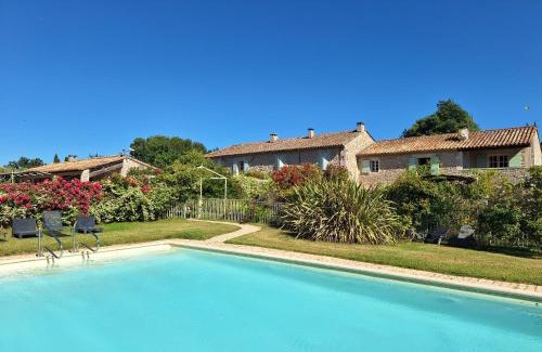 St.-Remy-de-Provence Bed & Breakfast | MAS DES FIGUES -très calme- Certifié Biologique FRBio10-Parc Naturel écologique vivant- piscine 12x6-Copieux brunch paysan méditerranéen du jardin cuisine maison huile d'olive-Agritourisme-Alpilles-Saint Rémy de Provence- du 30 avril au 20 septembre 2026-