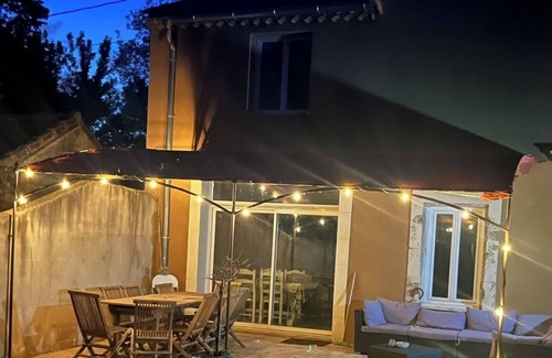 Cabannes House | Mas en Provence - GITE 8-10 personnes avec Bassin Naturel