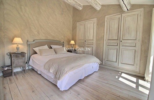 Saint-Cannat Other | Mas for rent in Saint Cannat in a green setting