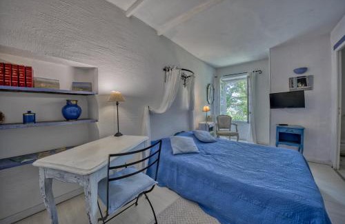 Saint-Christol-Les-Ales Bed & Breakfast | Mas Les Micocouliers