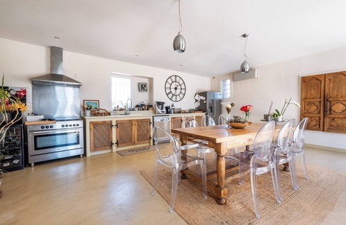 Piolenc House | Mas Li Jasso immersion in our family farm in the heart of Provence