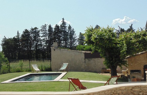 Cavaillon House | Mas provençal at the foot of the Luberon