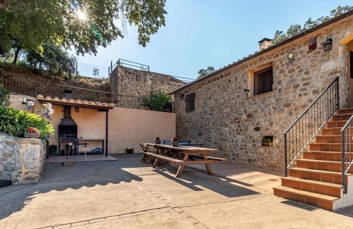 Brunyola House | Mas Roca – Casa rural en entorno único