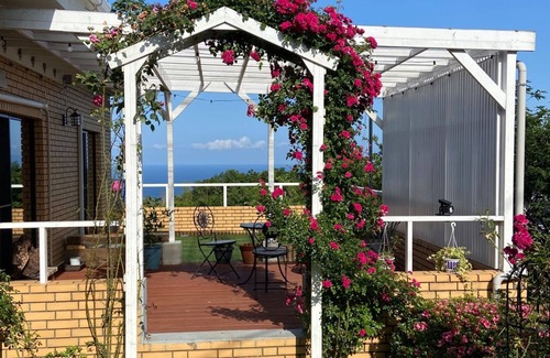 Futo House | Masaya Villa nestled at the foot of Mt Omuro/Ito Shizuoka